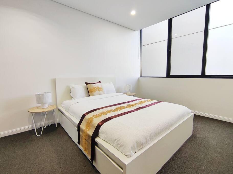 Apartment Sun-filled W Stunning Open Views Of Park&city